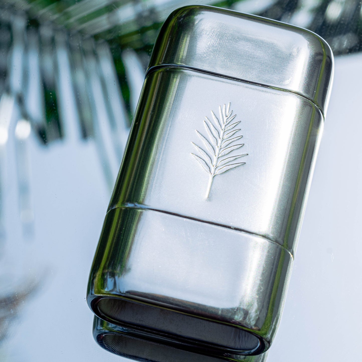 Estuche Metálico para Recarga de Desodorante (No incluye desodorante)