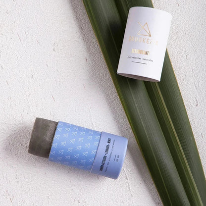 Desodorante en Barra - Carbón Activado, Lavanda, Menta (65g)